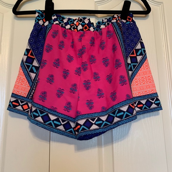 Aztec Shorts - Picture 3 of 4